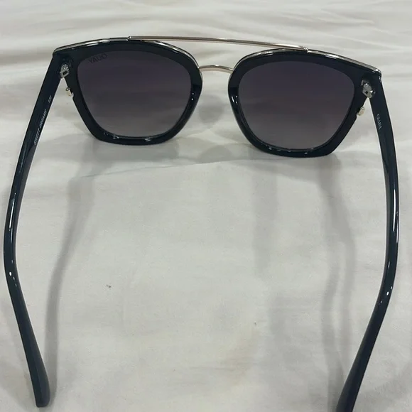 Quay SWEET DREAMS Sun Glasses - Picture 4 of 5